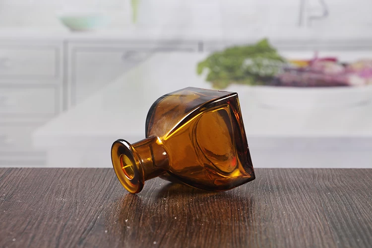 Glass aromatherapy bottle