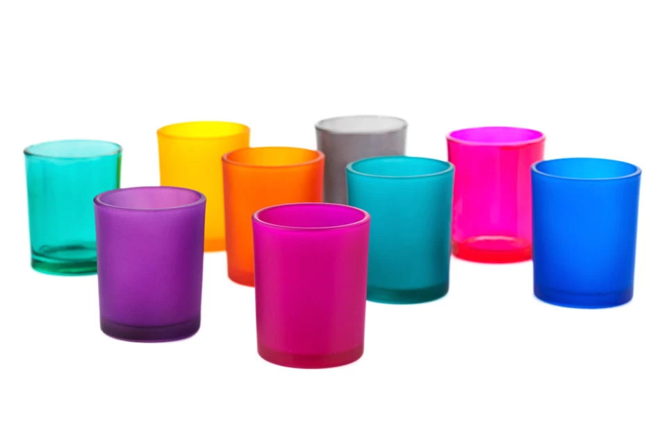 Color spray candle holder