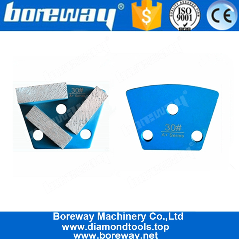 Drei rechteckige Segmente Trapezschleifscheiben mit Gewindebohrungen für Betonboden