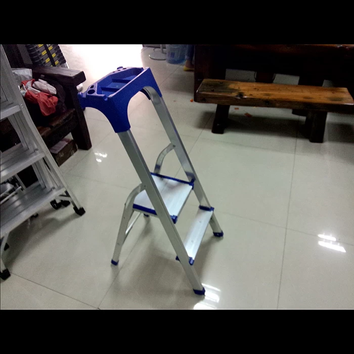 Xingon Aluminium den Heimgebrauch Step Ladder mit bequemen Geländer en131
