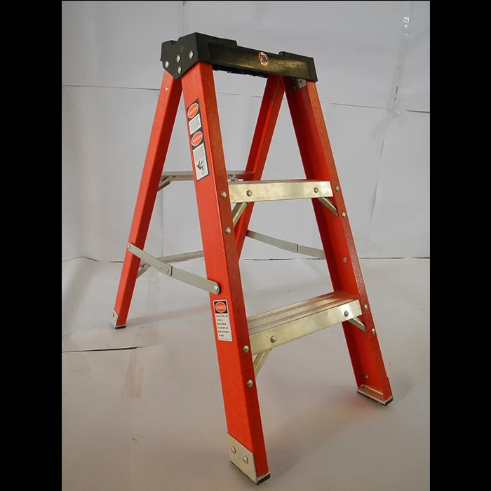 Xingon Heavy Duty Fiberglass Single sided Step Ladder with plastic tray EN131