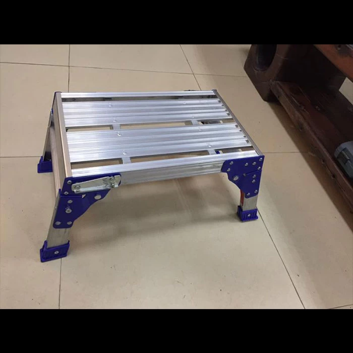 Xingon Aluminium Deck Arbeitsbühne Stufenleiter mit EN131