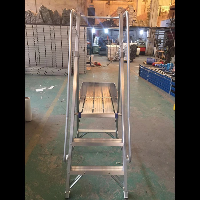 Xingon professional aluminum platform step ladder with safety gate ANSI