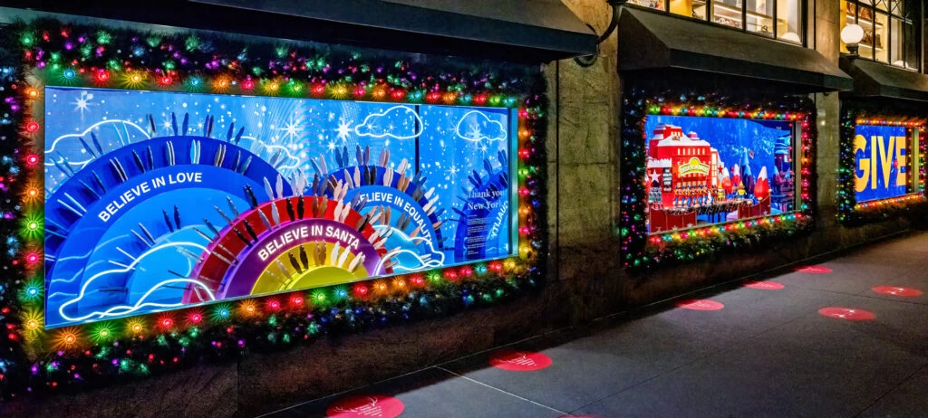 See the 2020 Holiday Window Displays by Department Stores – Footwear News