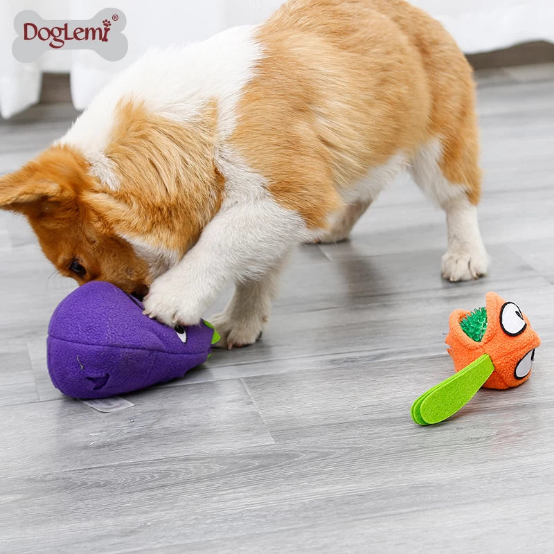 3-in-1 eggplant set, radish, slow food, bite-resistant TPR sniffing toy, IQ educational dog toy