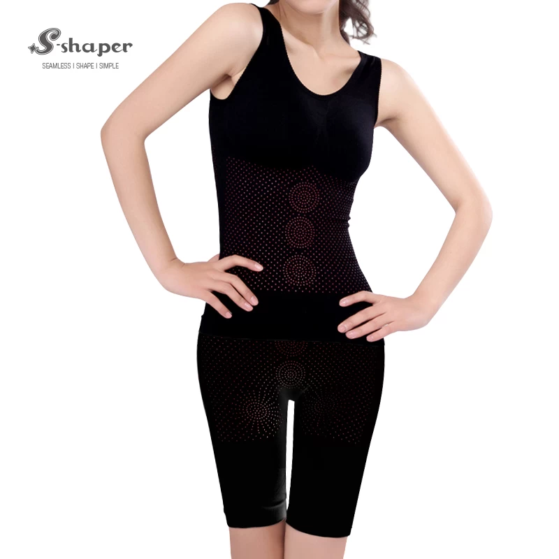 Woman manufacturer of seamless infrared garments