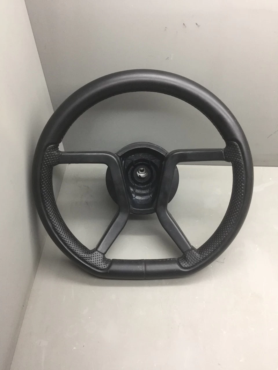 Lawn Mower Pu Integral Skin Water Resistant Steering Wheel Manufacturer