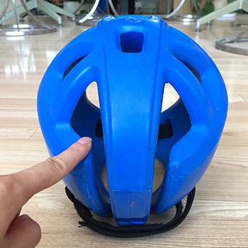 중국 PU 파란색 또는 빨간색 보호용 헬멧과 armet craniacea casque 및 충돌 헬멧 및 중국에서 안전 모자 제조업체