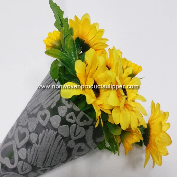 Wholesale Light Grey Heart-shaped Embossing GT-HSLIGR01 PP Spunbond Non Woven Wrapping Paper For Presents