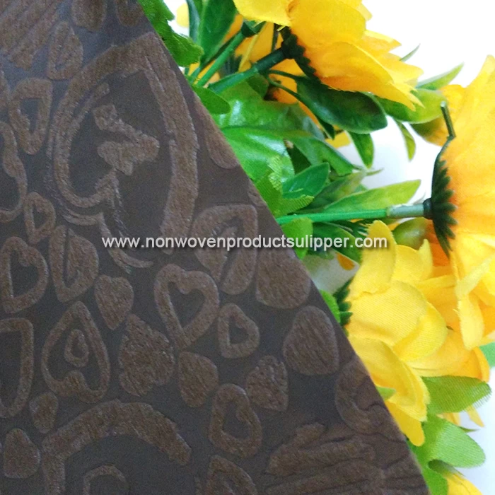 China Supplier Brown Heart-shaped Embossing GT-HSBR01 PP Spunbond Non Woven For Floral Bags