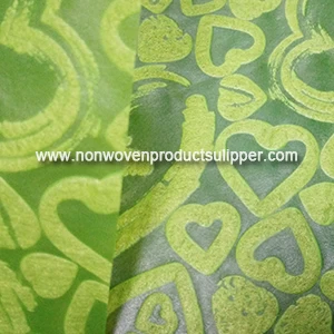 China China Manufacturer Light Green Heart-shaped Embossing GT-HSLIGR01 PP Spunbonded Non Woven Packaging Materials manufacturer