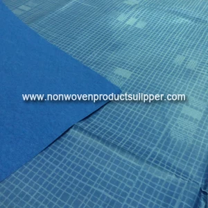 China China Wholesale Birthday Party Supplies Disposable Non Woven Colorful Table Cloth manufacturer