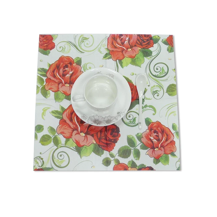 China Christmas Paper Tablecloths Factory,  PP Nonwoven Christmas Paper Tablecloths,Paper Tablecloths Company In China manufacturer