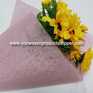China Creative Cobblestone Embossing GT-COPI01 Polypropylene Spunbonded Non Woven For Flower Bouquet Packaging manufacturer