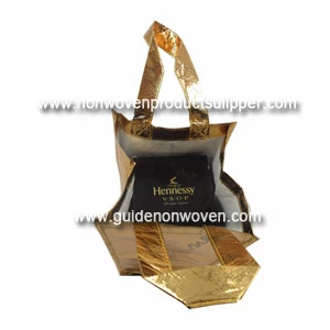 China Customized Logo Wholesale Non Woven Fabric Handle Wine Bottle Bags manufacturer
