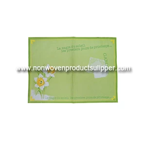 China GT-PR01 Wholesale 40x40 Printing Colorful Soft 100% Non Woven Fabric Dining Napkin manufacturer