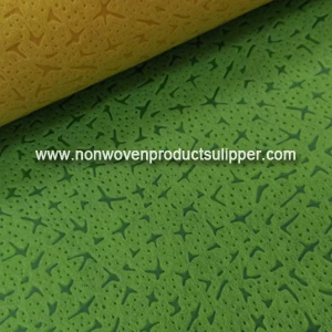 China GTRX-G01 High Quality PP Spunbond Non Woven Fabric Restaurant Tablecloth For Christmas Holiday Decoration manufacturer