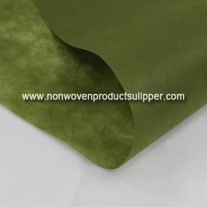 China GTYLTC-GG Gift Packing Material Embossed Pattern PET Non Woven Fabric Roll manufacturer