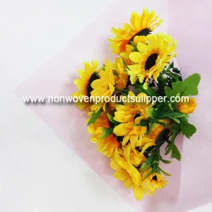 China GTYLTC-LP Wholesale Decorative Embossed 100% PET Non Woven Fabric For Wrapping Fresh Flower manufacturer