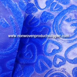 China Heart-shaped Embossing GTRX-HSROBL01 Polypropylene Spunbonded Non Woven Decorative Cloth For Party Decor manufacturer