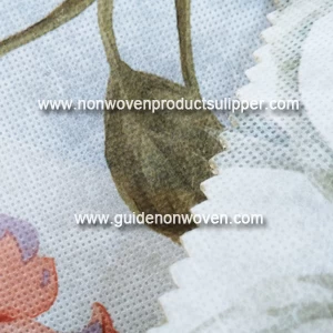 China Thermal Transfer Printing Flower Printing Polyester Nonwoven Fabric For Interior Decoration manufacturer
