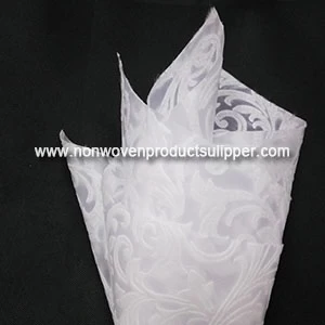 China White Leaf Embossing GTRX-LEWH01 PP Spunbonded Non Woven Wrapping Paper For Flowers manufacturer