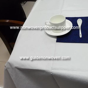 China XY-AIRLAID Composite White Waterproof Disposable Table Cover manufacturer
