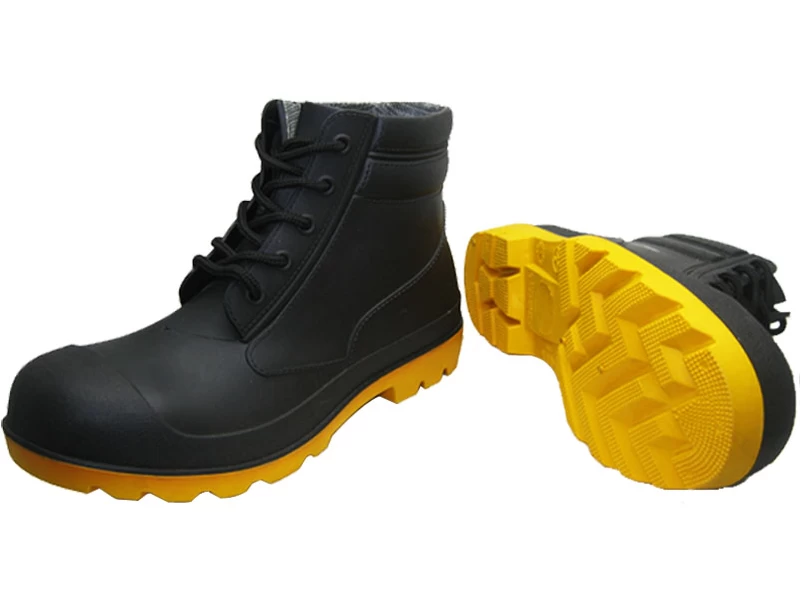 Very cheap and durable ankle pvc rain shoes with steel toe and steel plate