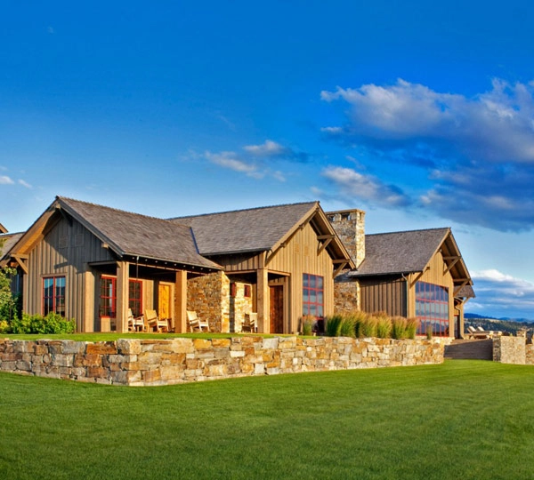 Montana'daki Scenic Rural Home: Prefabrik Çiftlik Residence