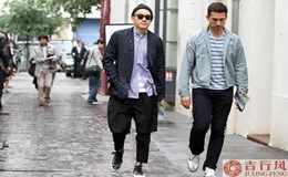 In order to trend, men began to wear tights ???