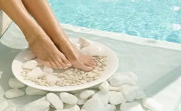 If you don't pay attention to the foot maintenance, you may live ten years less!