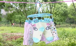 Why can't underwear and socks be washed together?