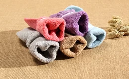 How should foot smelly person choose socks?(3)