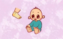 The baby had better wear a pair of socks, help sleep to prevent a cold