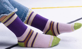 Look at your underlying personality in your favorite socks 4