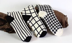 How to distinguish pure cotton socks?