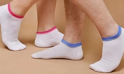 Precautions for wearing socks in summer