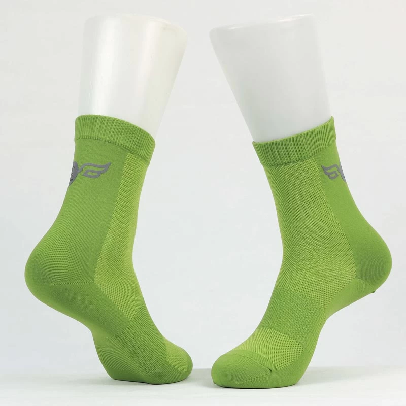 Fashionable and exquisite basketball socks