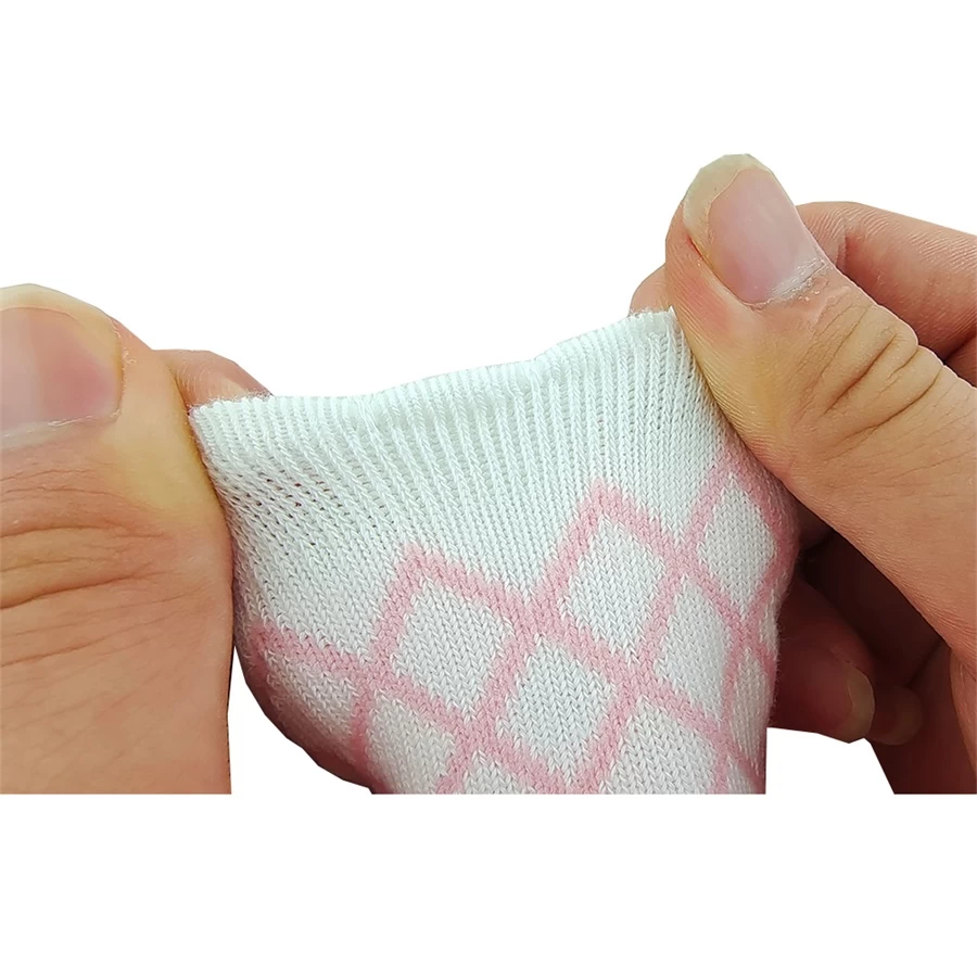 Chaussettes de coton de bébé 3D usine, Chine en gros chaussettes en coton 3D, chaussettes de coton bébé 3D exportateur