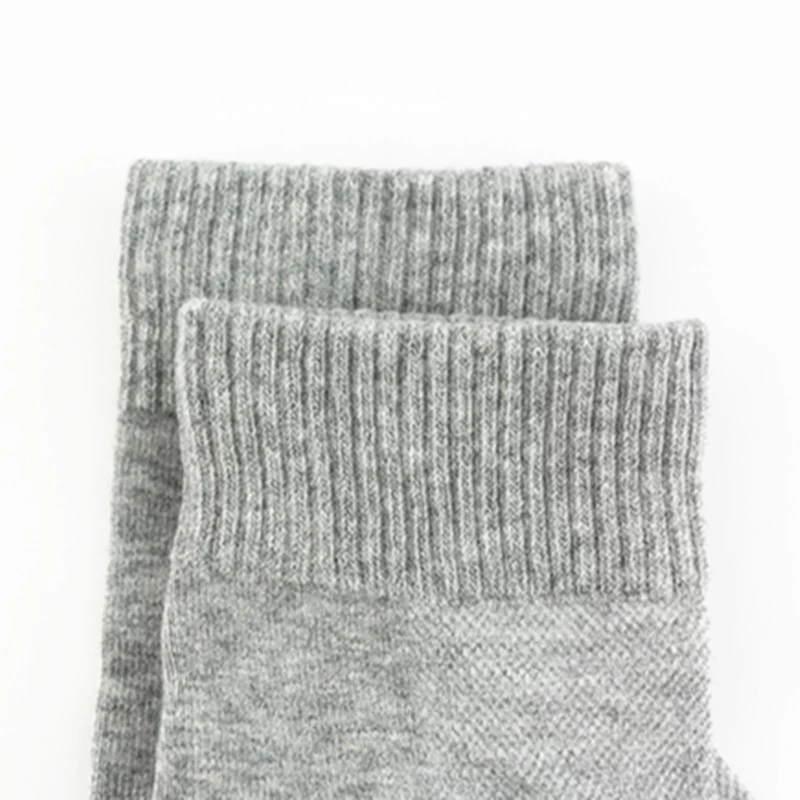 Chaussettes de gentilhomme ordinaire coton anti-bactérien, en gros pour la petite quantité