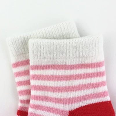 Meilleurs exportateurs Chine stripe style chaussettes de bébé avec bowknot, en coton, pour les 0-6 mois de bébé