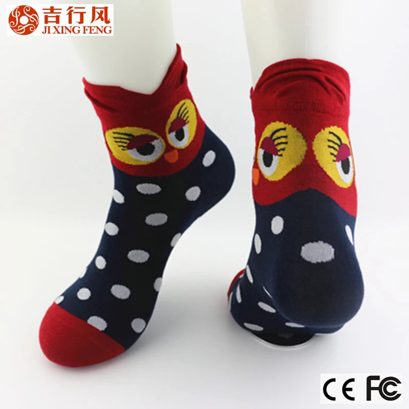 Meilleur fabricant de chaussettes Chine, personnalisé diverses couleurs oiseau modèle knited fillette chaussettes
