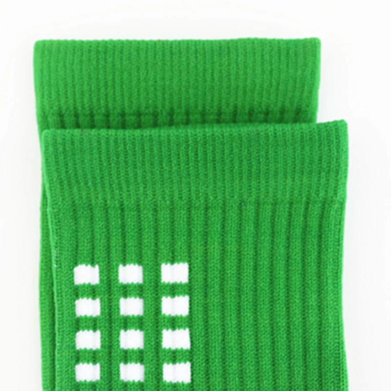 China profession OEM socks factory, customized nylon green sport grid silicone socks