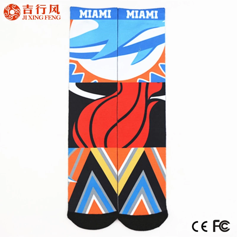 Profession de Chine chaussettes exportateur, chaussettes impression sublimation Coloré personnalisé en gros