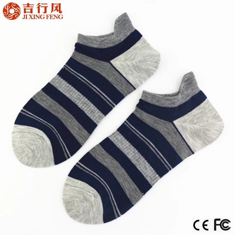 Chaussettes professionnelles Chine fabriquent usine, chaussettes en gros fashion rayée coton hommes