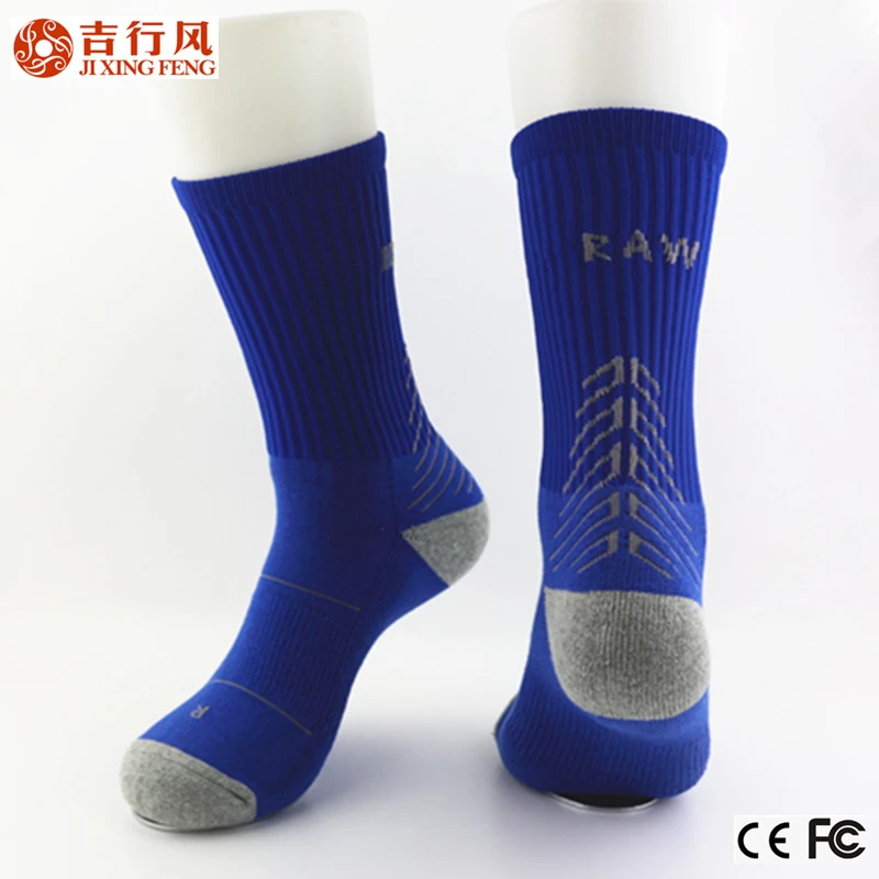 Chinois professionnel OEM chaussettes fournisseur, chaussettes de sport en gros basket personnalisée