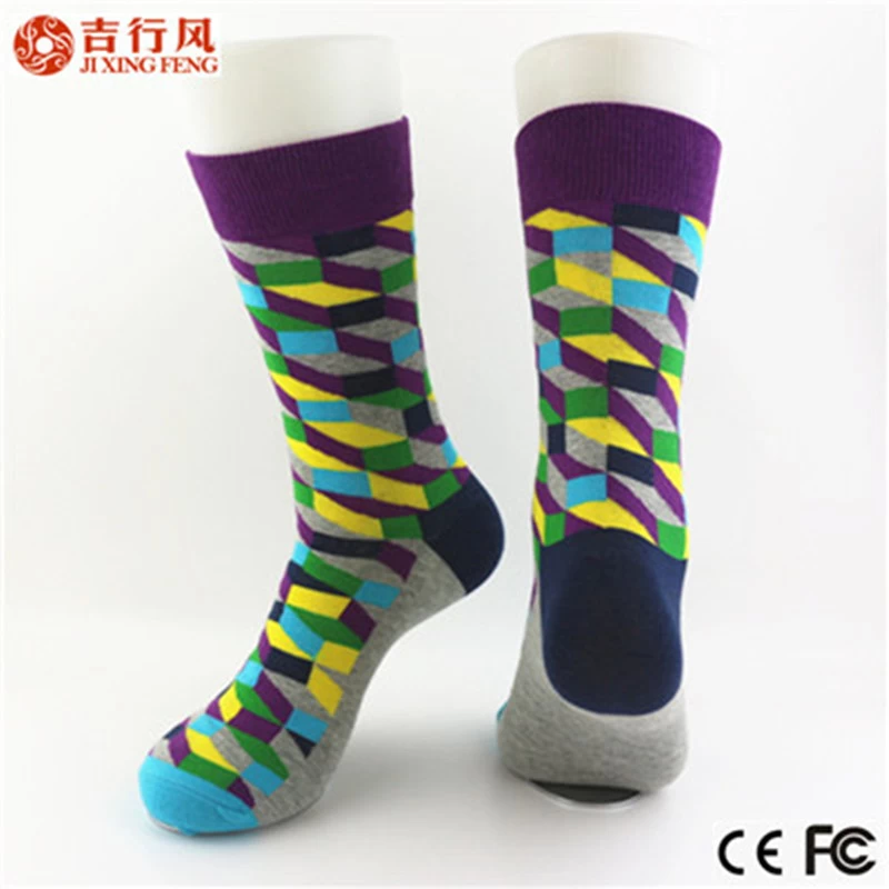 Plus d’une décennie d’expérience en Chine dans la fabrication de chaussettes, chaussettes de coton de qualité en gros business hommes