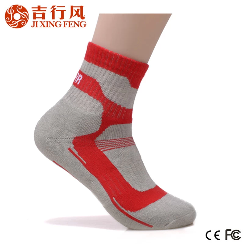 Chaussettes Terry fabricant approvisionnement en Chine gros chaussettes chaudes épaisses
