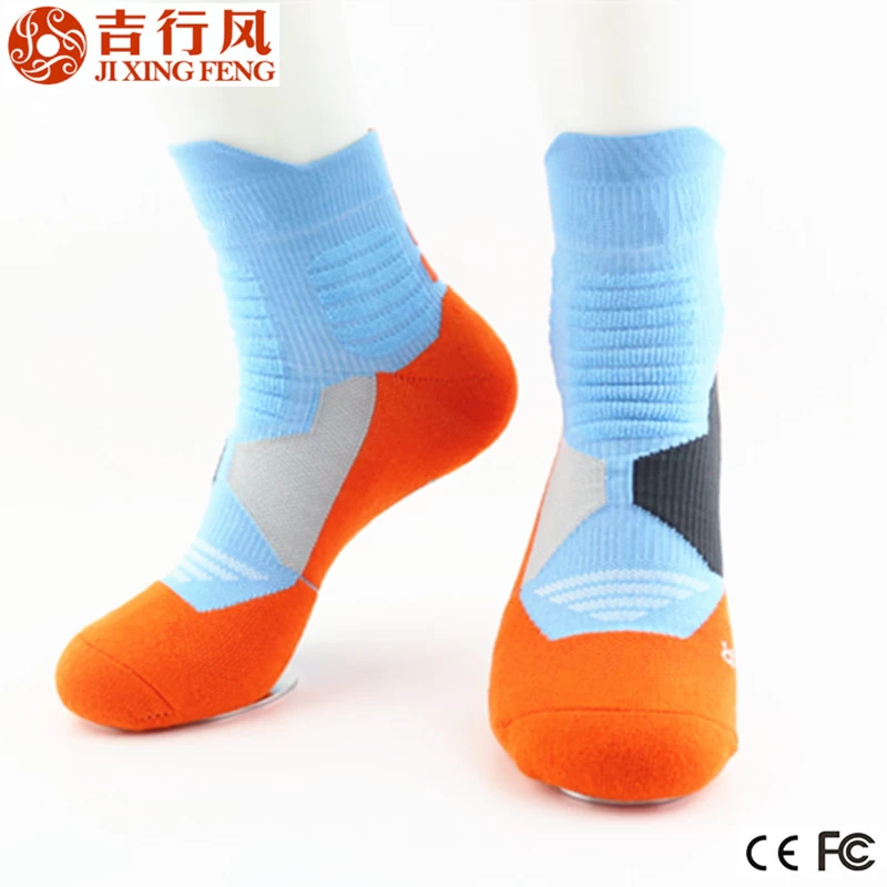Le style le plus populaire de la mode de compression Elite chaussettes de basket-ball