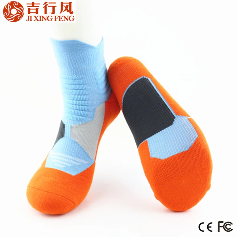 The most popular fashion style of compression elite basketball socks